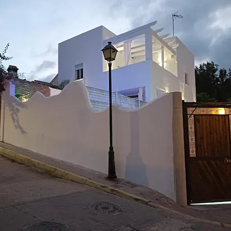 Vila Nueva Casa Alhamar *